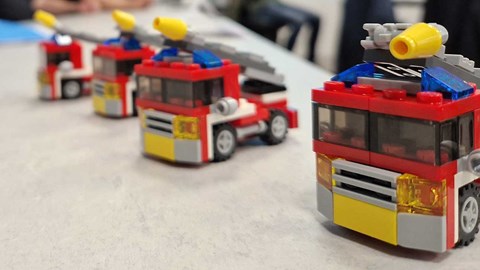 Brandbilar gjorda med LEGO.